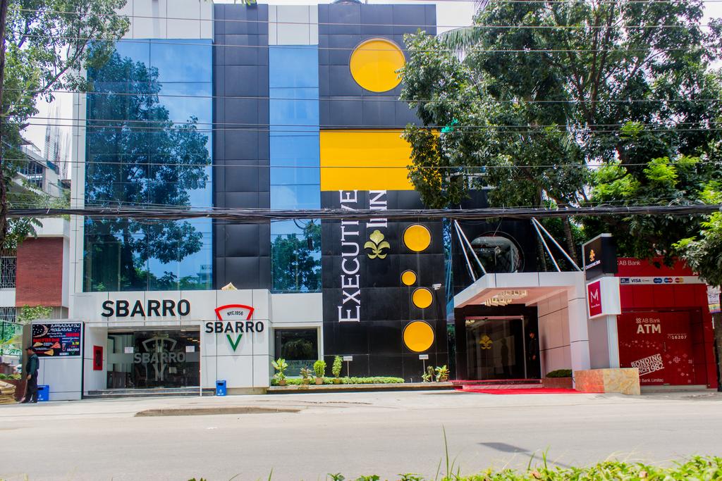EXECUTIVE INN