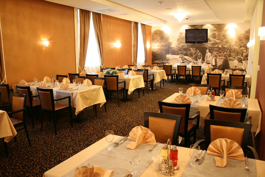 Hotel Crystal