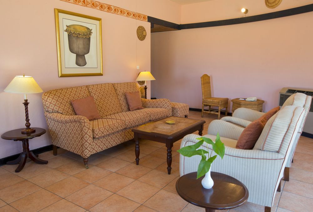 HWANGE SAFARI LODGE
