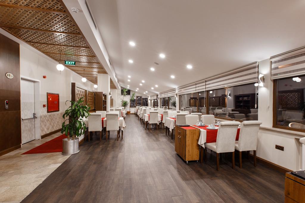 Sera Lake Resort Hotel