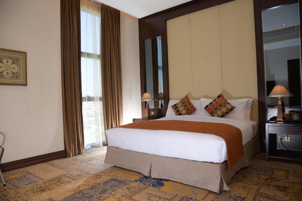 Warwick Al Khobar