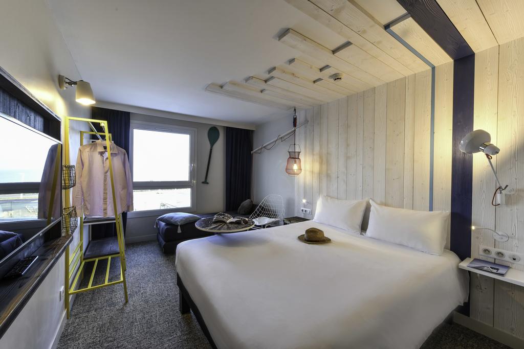 ibis Styles La Rochelle Thalasso Chatelaillon (14km from La Rochelle)