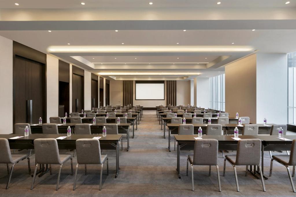 Hyatt Place Shanghai Tianshan Plaza