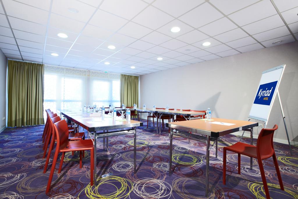 Hotel Kyriad Lyon Est - Saint Bonnet De Mure
