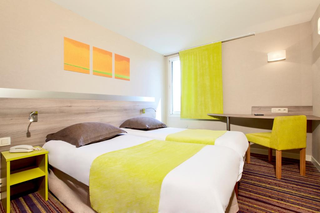 Hotel Kyriad Lyon Est - Saint Bonnet De Mure