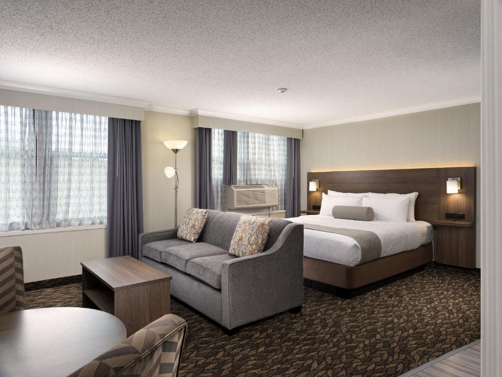 Best Western Plus Carlton Plaza Hotel
