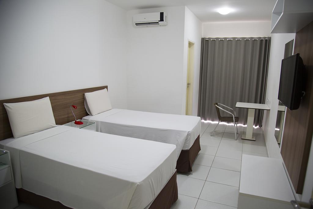 Araras Praia Hotel
