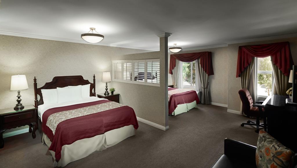 Ayres Suites Corona West
