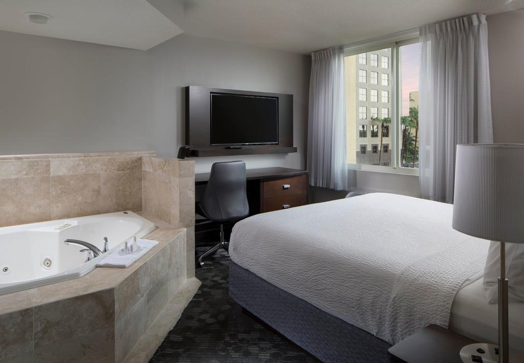 Courtyard by Marriott Miami Dadeland