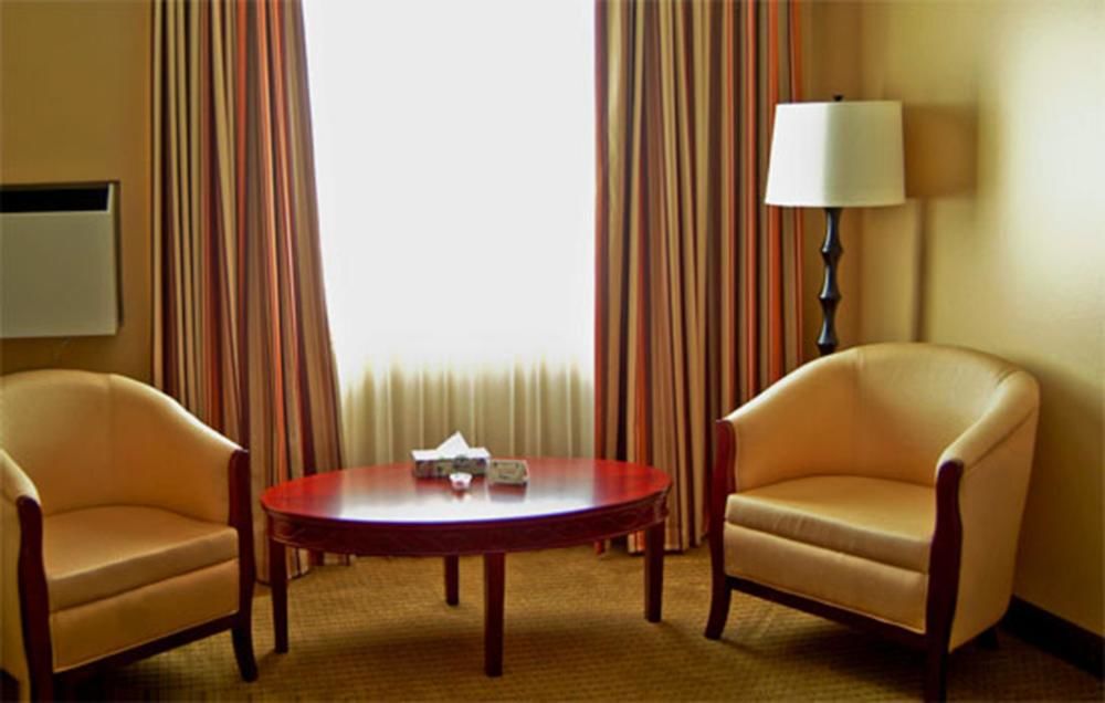 Coast Fraser Inn