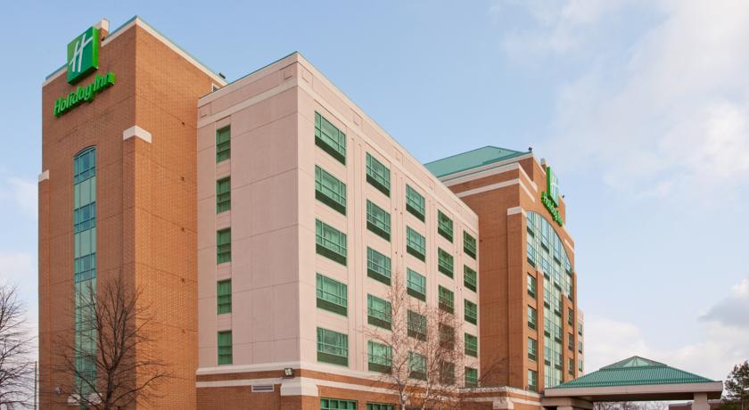 Holiday Inn Hotel & Suites Oakville @ Bronte