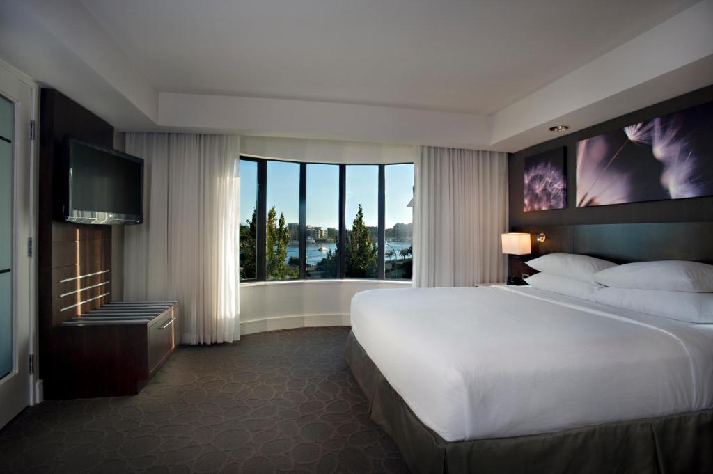 Delta Hotels by Marriott Victoria Ocean Pointe Resort