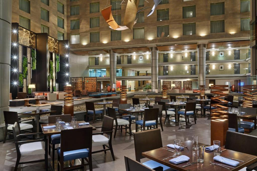 The Westin Detroit Metropolitan Airport
