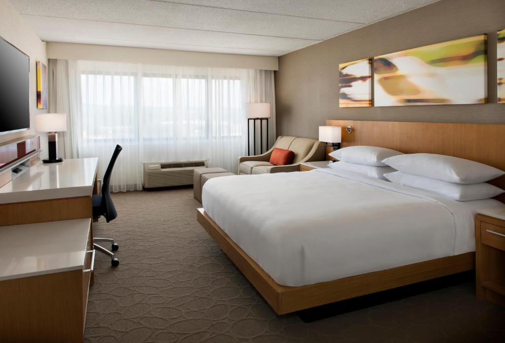 Delta Hotels Utica