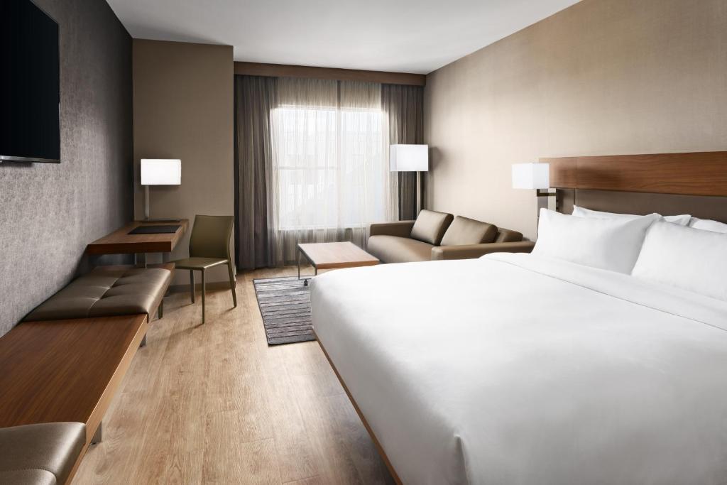 AC Hotel Chapel Hill Downtown