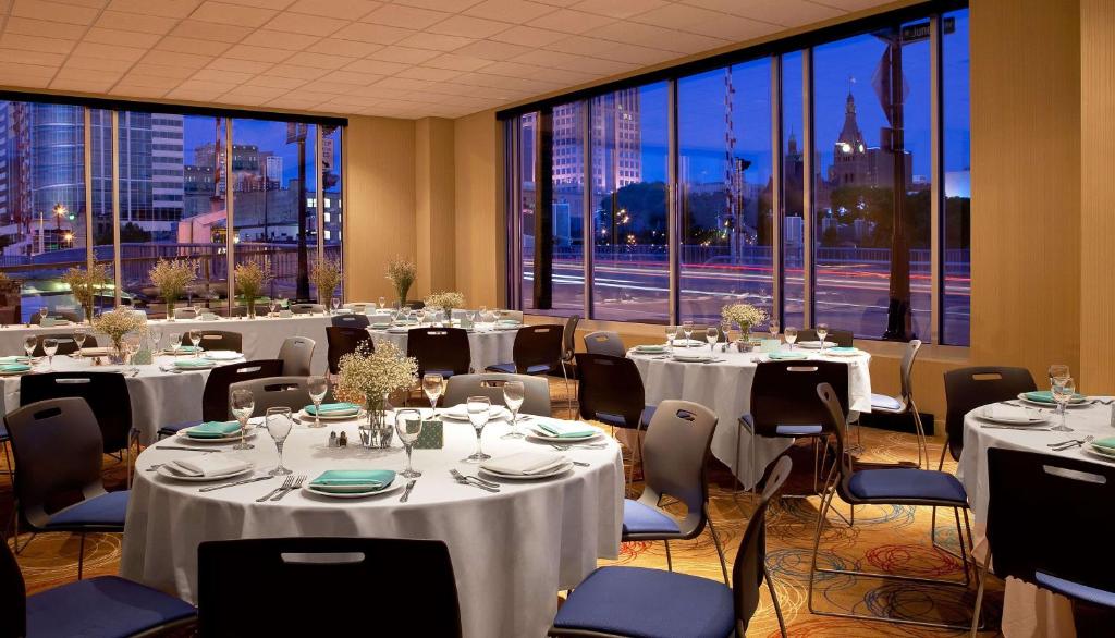 Aloft Milwaukee Downtown
