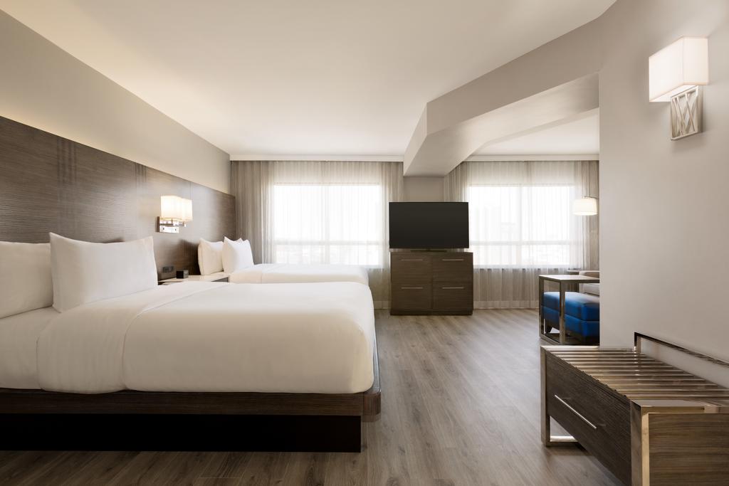 Embassy Suites by Hilton Montreal Airport