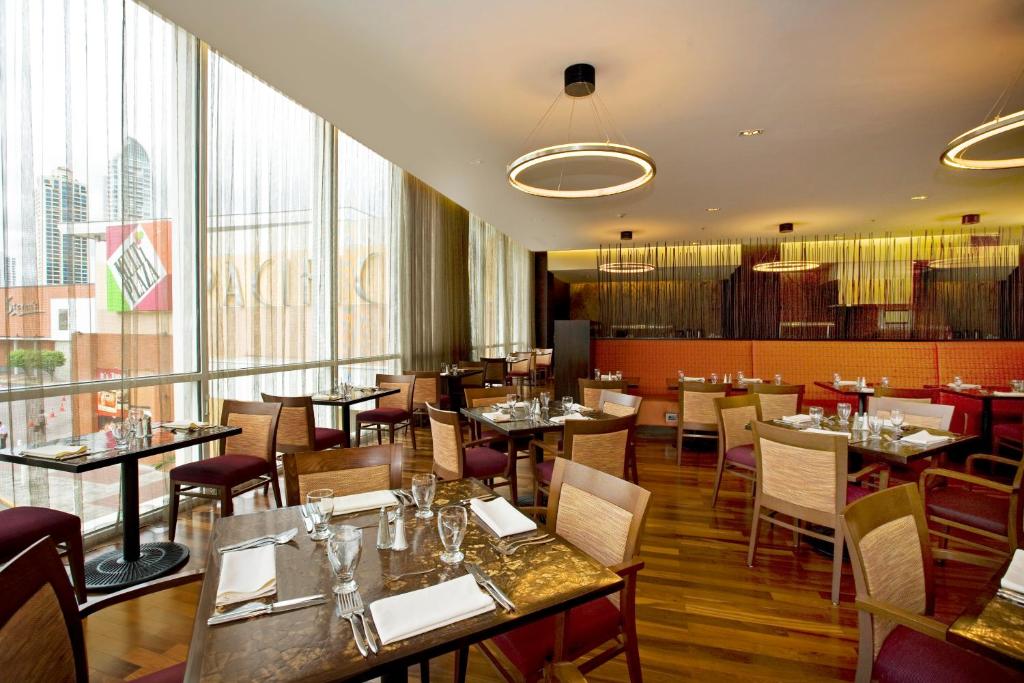 Courtyard Panama Multiplaza Mall