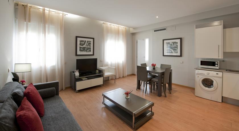 Amister Apartments