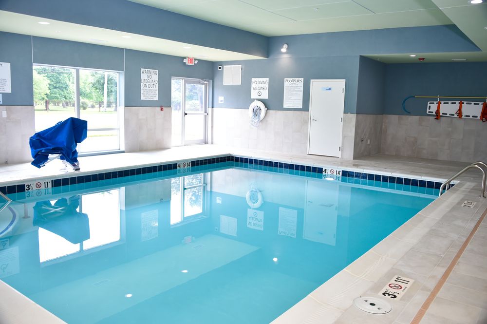 Holiday Inn Express & Suites Bensenville - O'Hare