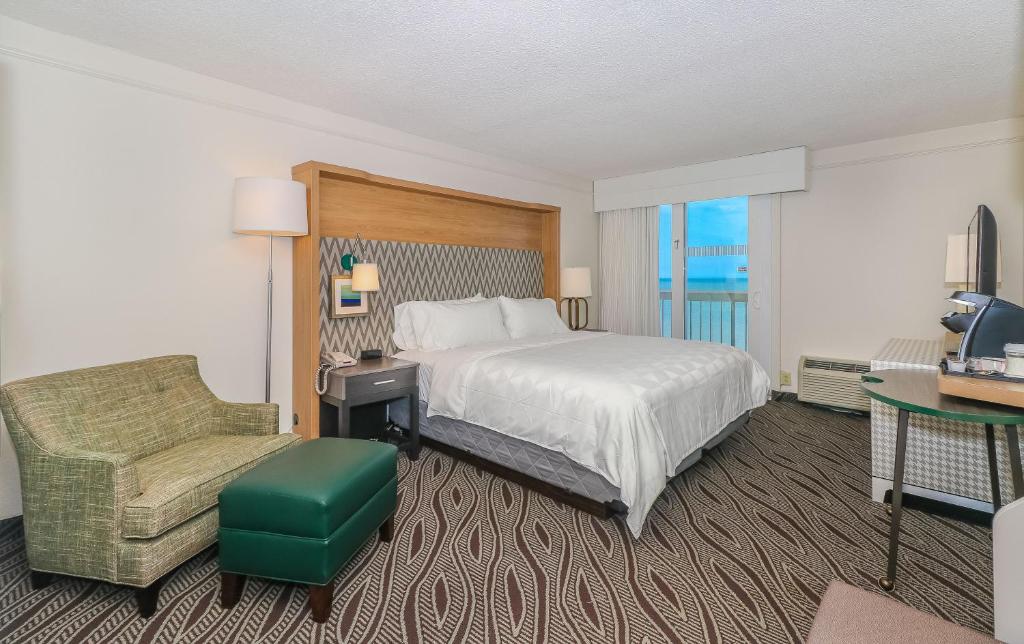 Holiday Inn Oceanfront at Surfside Beach