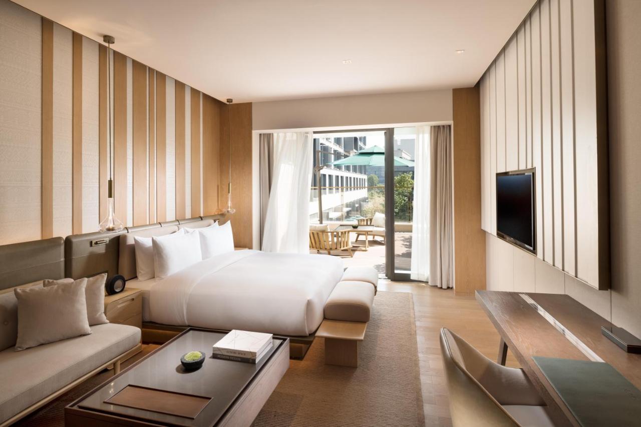Joyze Hotel Xiamen Curio Collection by Hilton