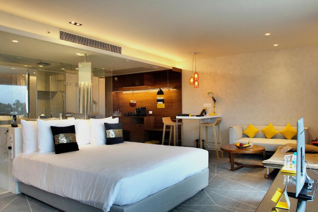 Radisson Bengaluru City Center