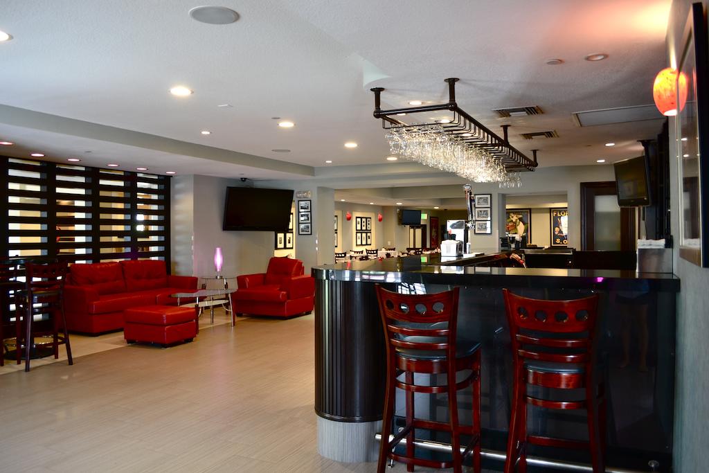 Radisson Hotel Chatsworth