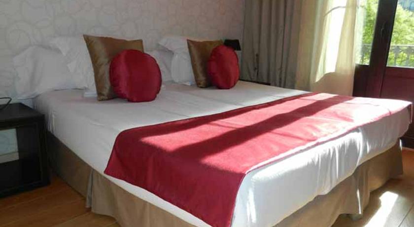 Grandom Suites