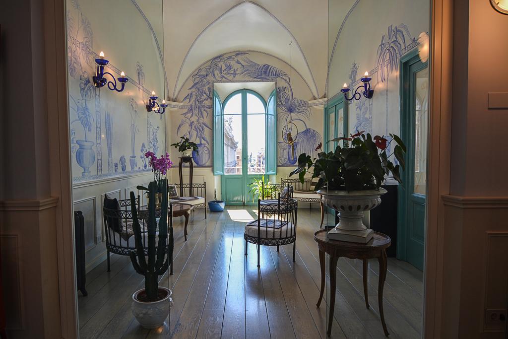 Lilium Hotel