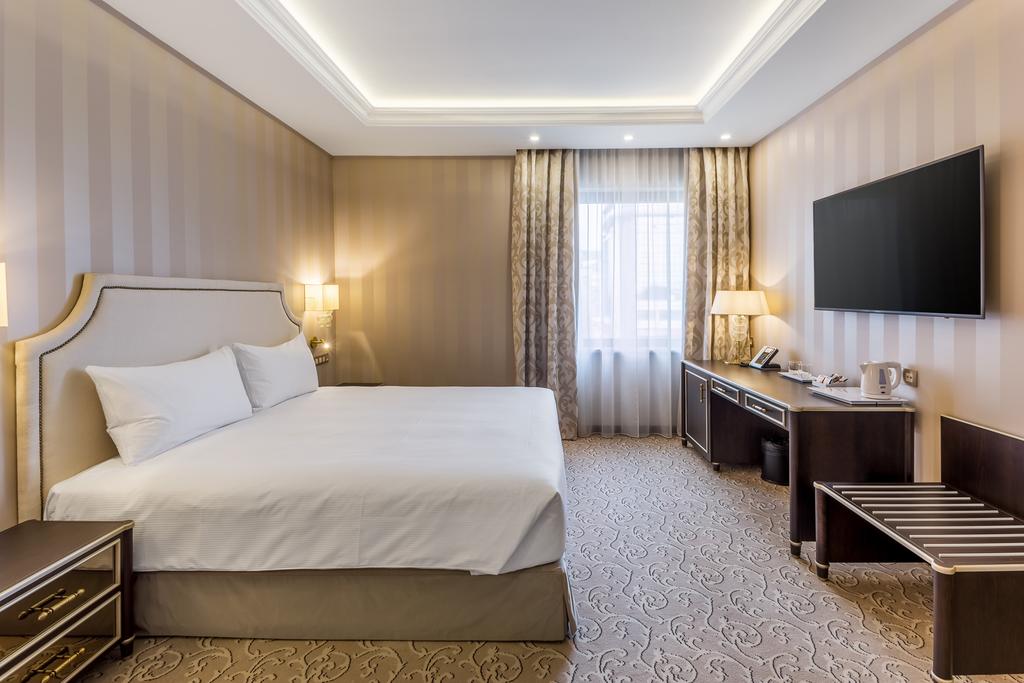Prahova Plaza Hotel New Tower