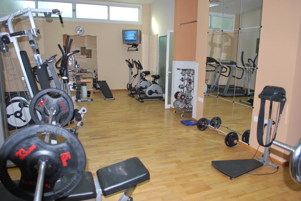 Al Deyafa Hotel Apartments 3