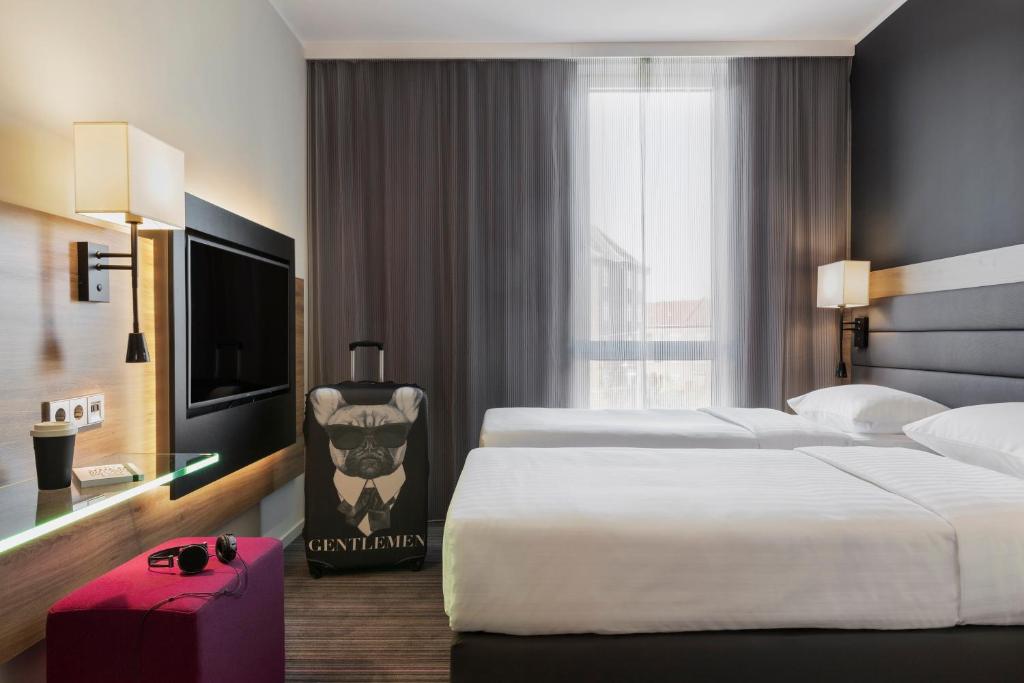 Moxy Copenhagen Sydhavnen