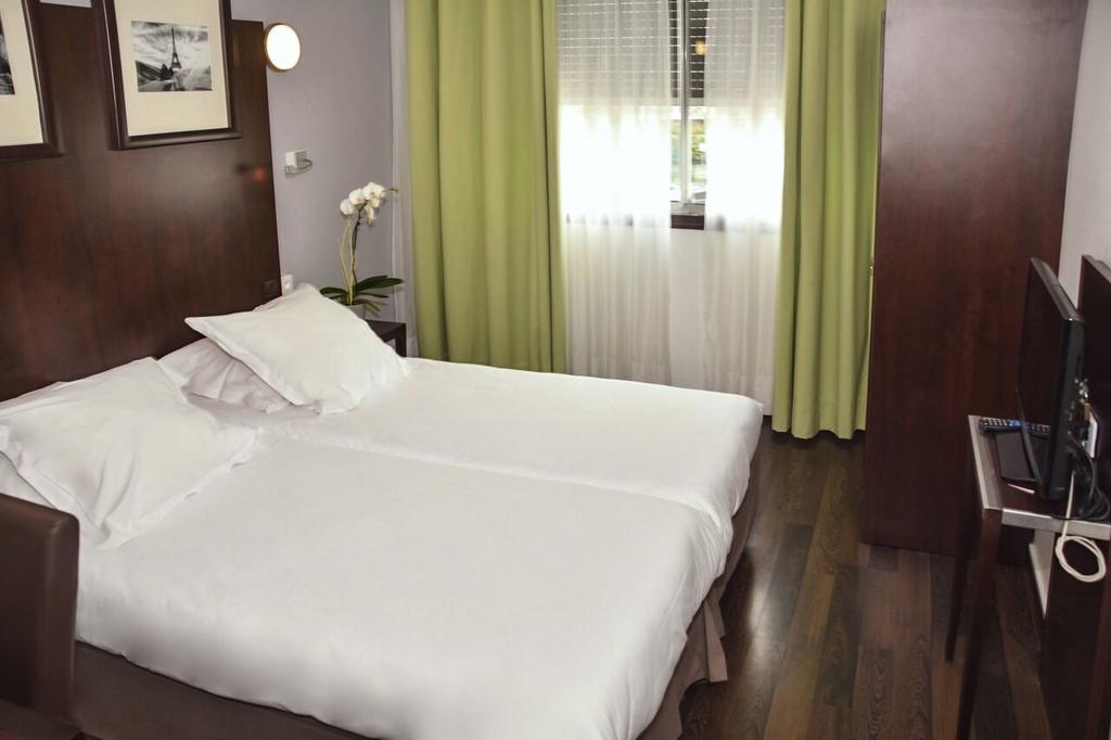 Hotel Du Centre Annemasse (Formerly Sure Hotel by Best Western)