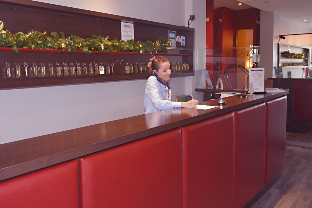 Hotel Du Centre Annemasse (Formerly Sure Hotel by Best Western)