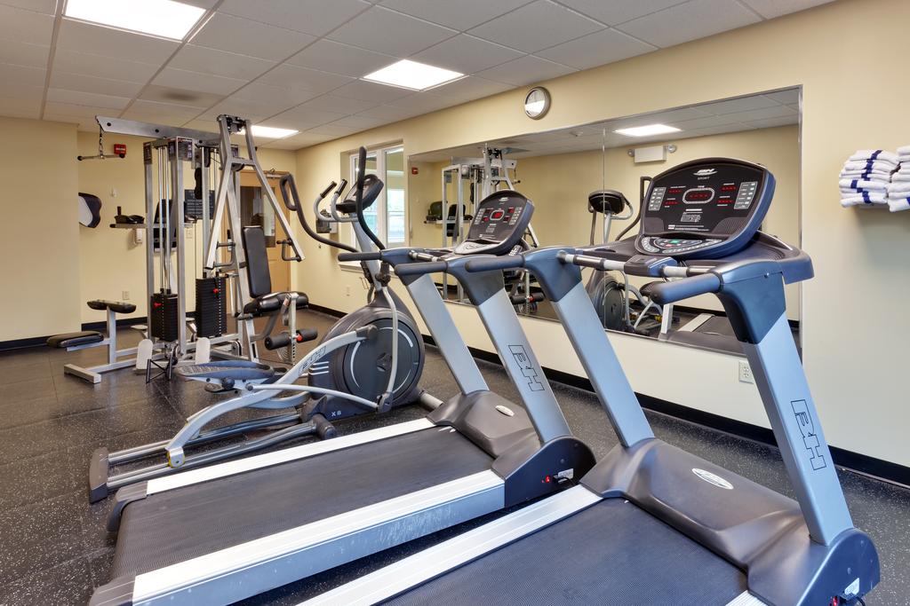 Country Inn & Suites by Radisson, Carlisle, PA