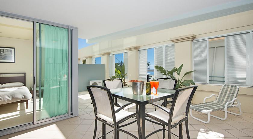 Grand Apartments