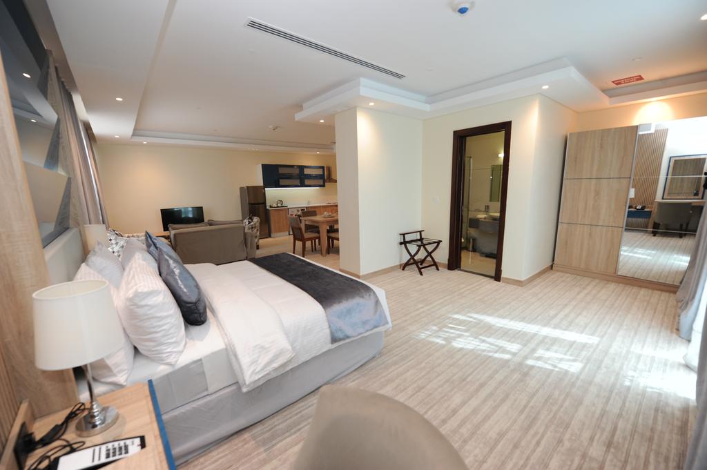 Al Mansour Suites Hotel