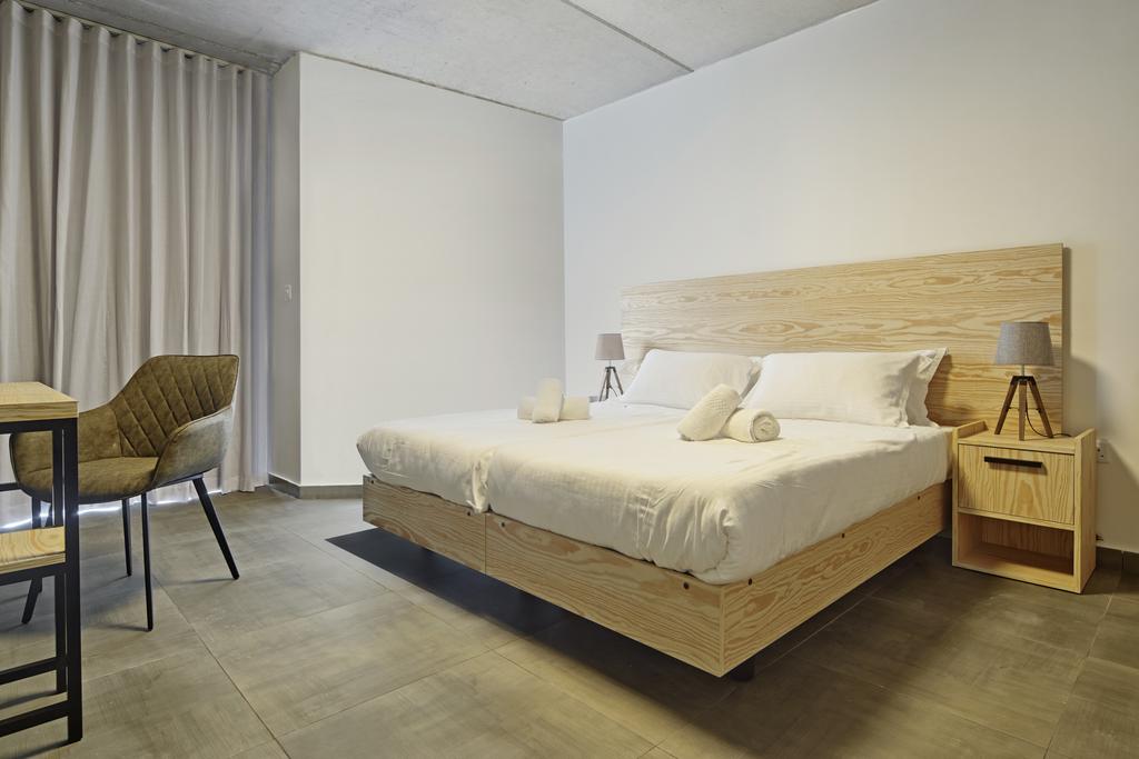 Mr. Todd Hotel