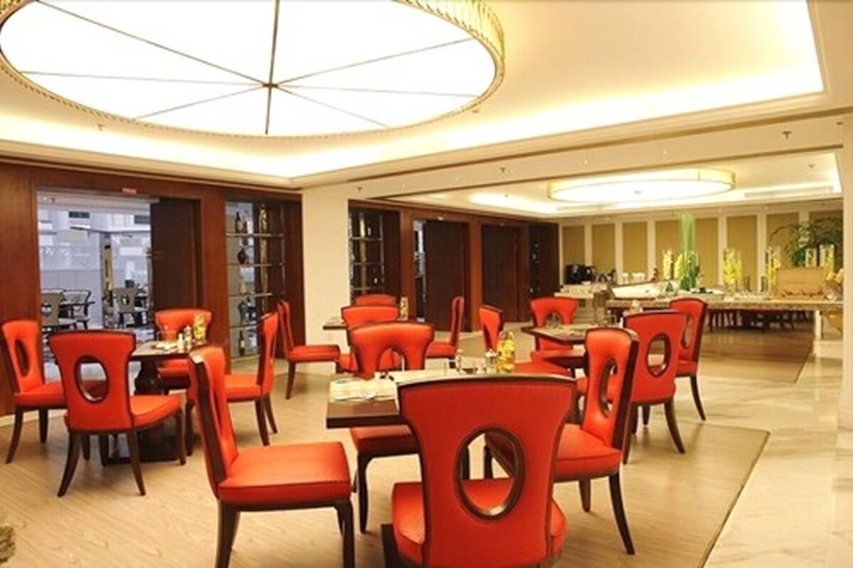 Wuhan Oriental Jianguo Hotel