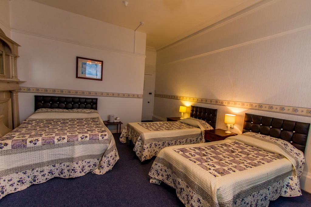 The Carlton Hotel