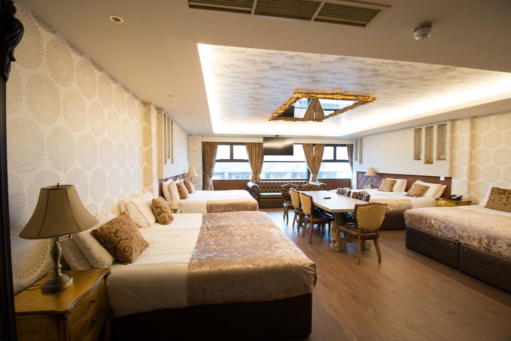 Signature Living at The Shankly Hotel