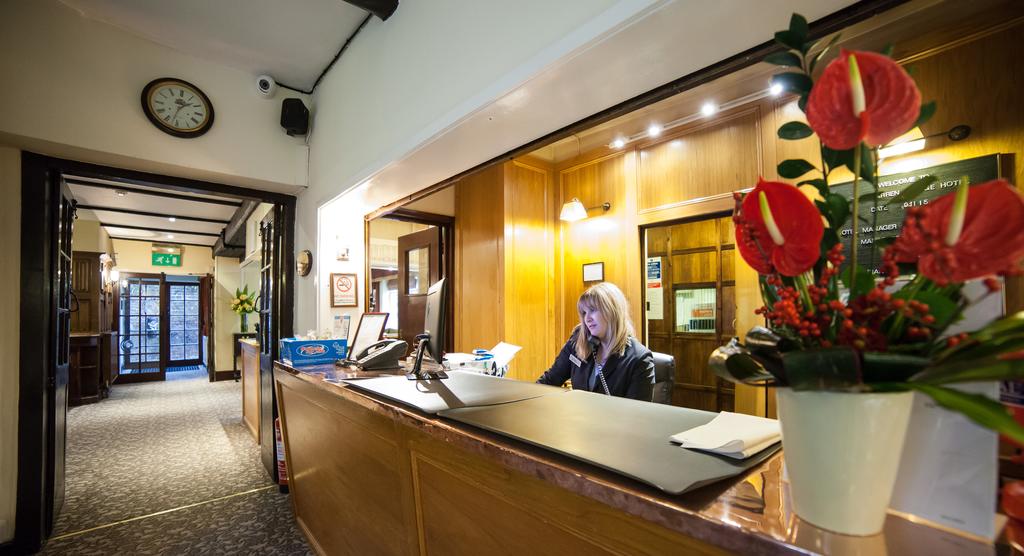 Warren Lodge Hotel
