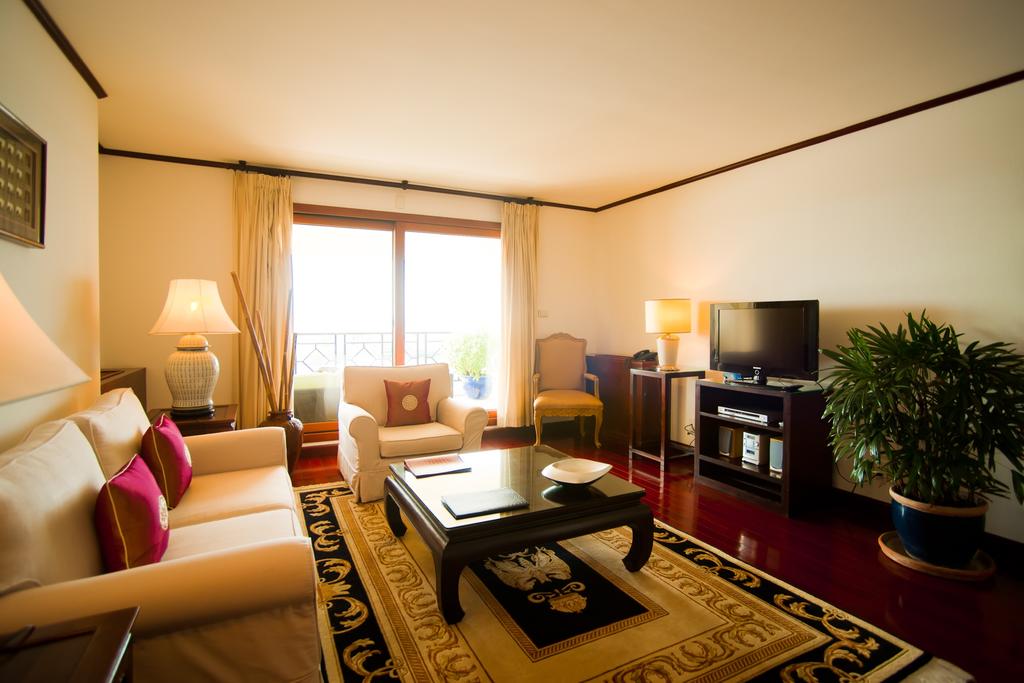 Saigon Domaine Luxury Residences