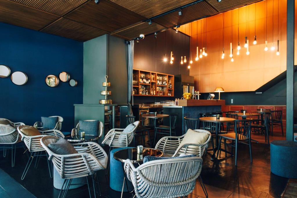 Saint Kilda Beach Hotel