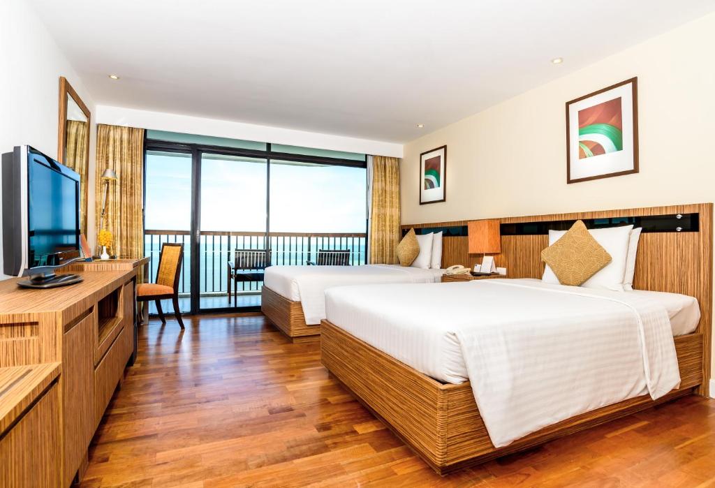 Novotel Hua Hin Cha Am Beach Resort & Spa