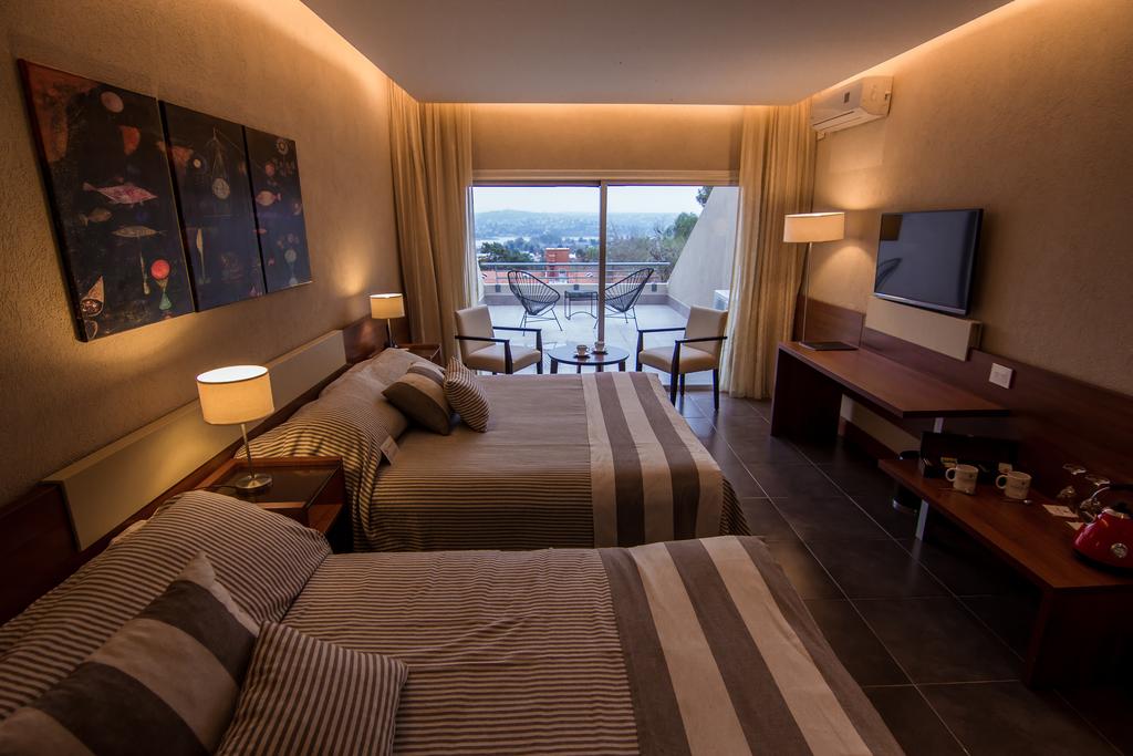Pinares Panorama Suites & Spa