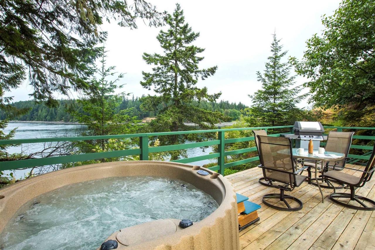 April Point Resort & Spa