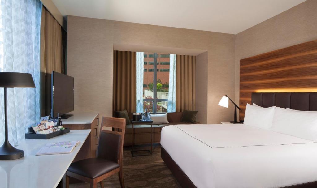 THE PORTER HOTEL