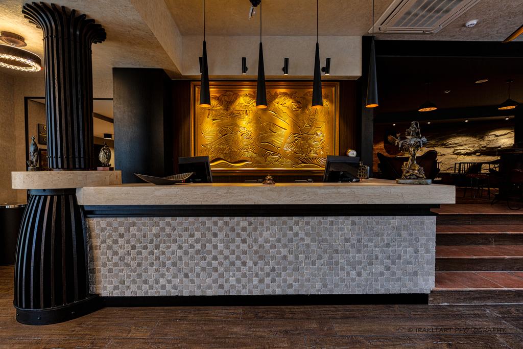 Adamo Hotel